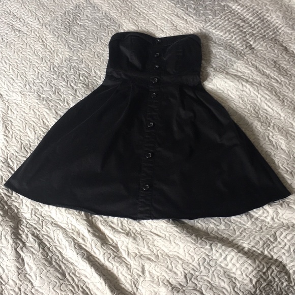 Button detail strapless dress - Picture 2 of 7